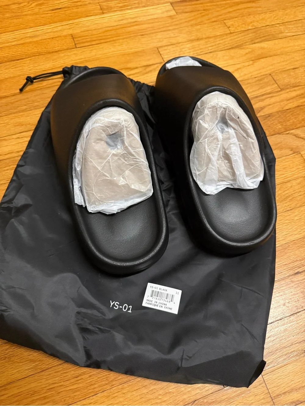 Yeezy Slides YS-01 Black Size 11